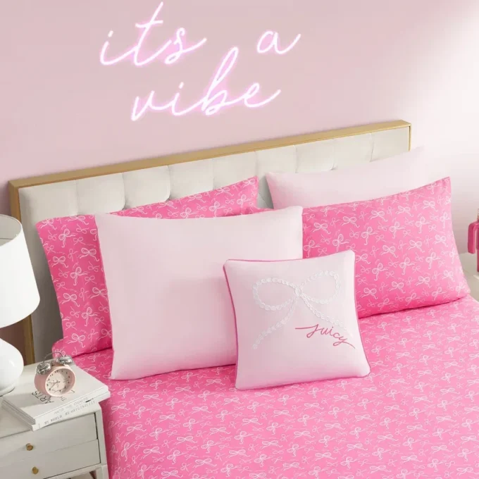 Pearly Bows Reversible Bed in a Bag Bedding Set