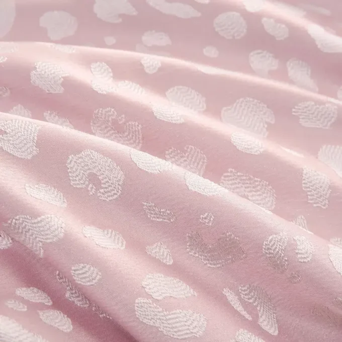 Sparkle Cheetah Jaquard Comforter Set